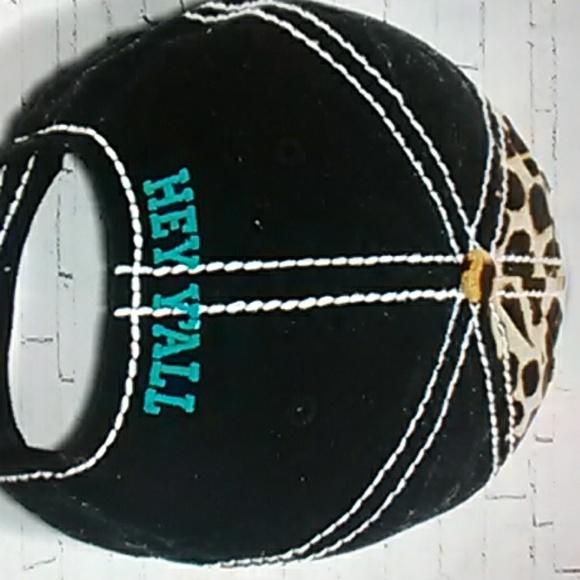 Leopard Print 'Hey Y'all' Baseball Cap - Picture 2 of 2